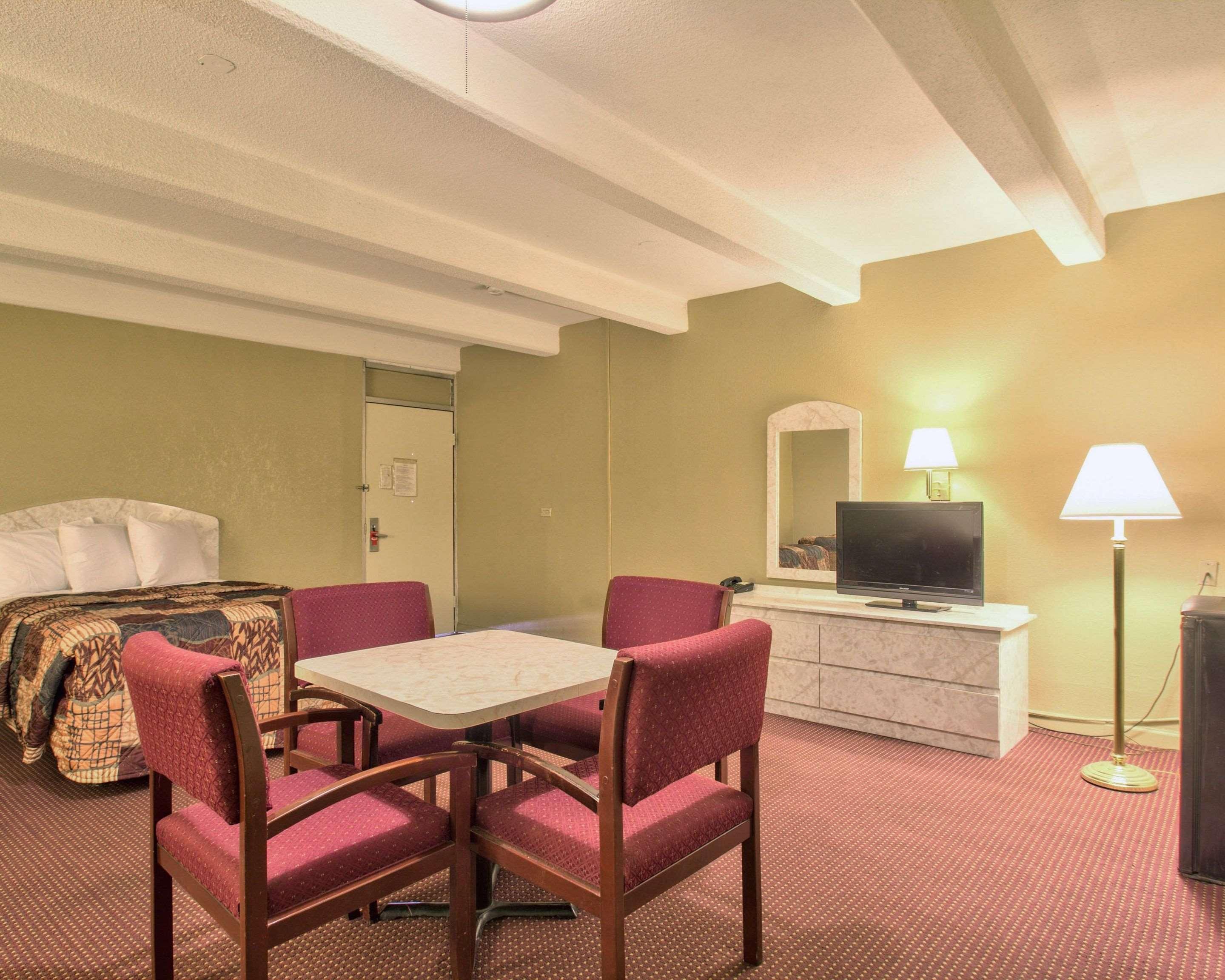Econo Lodge