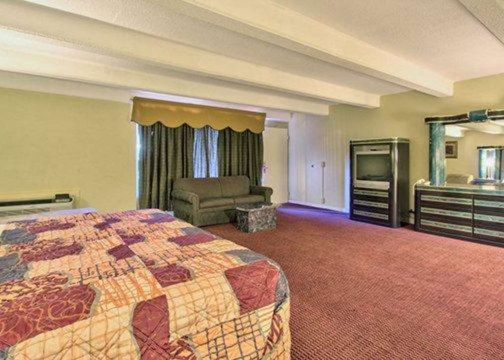 Lodge Econo